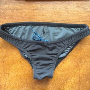 Jolyn Grey Swim Bottoms Size Large